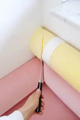 cutting foam with bread knife