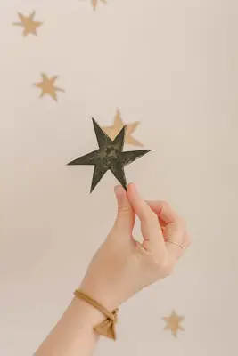 Stamped Star Wall DIY (Money Saving Wallpaper Alternative)