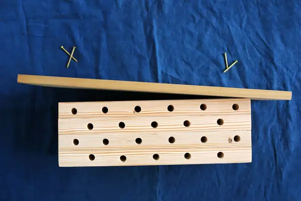 Modern Mason Bee House DIY