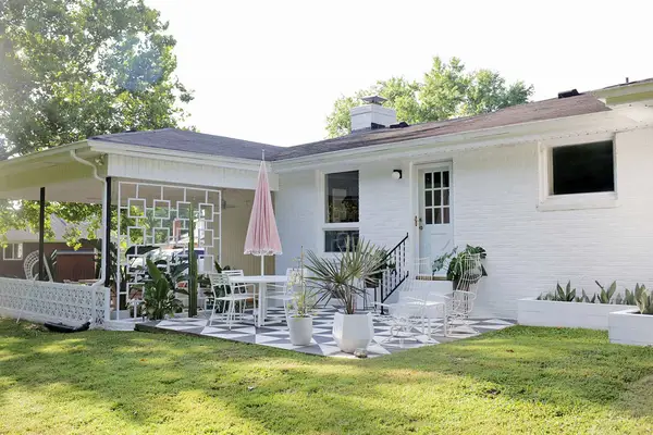 Mid-Century Pergola DIY