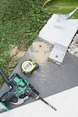 Mid-Century Pergola DIY