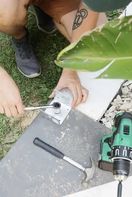 Mid-Century Pergola DIY
