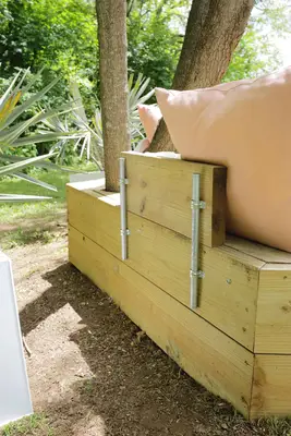 Hexagon Sandbox DIY (With Built-In Benches!)