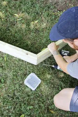 Hexagon Sandbox DIY (With Built-In Benches!)