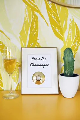 20+ Amazing DIY Wall Art Ideas