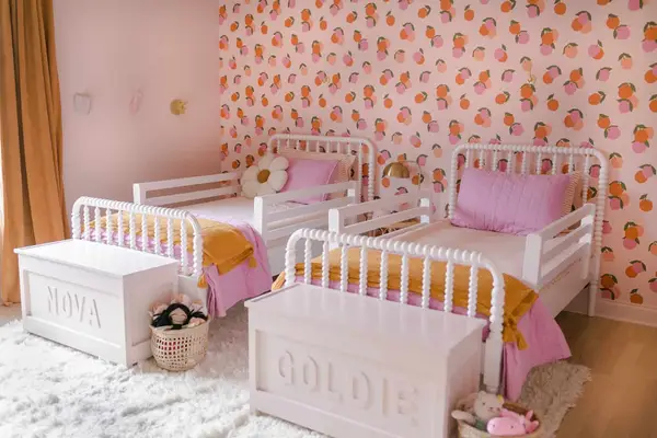 Cum să construiți o cutie de jucării