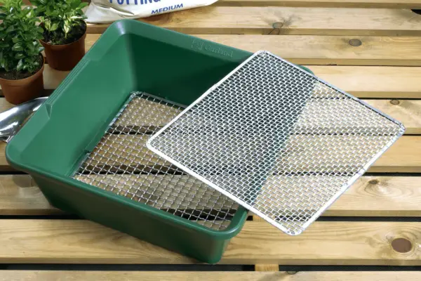 How to make a soil sieve - adding the mesh
