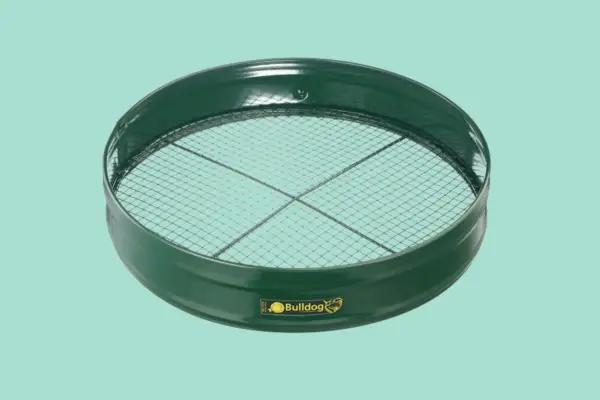 Cómo hacer un tamiz del suelo