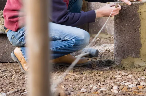build-a-raised-bed-checking-curved-line-2