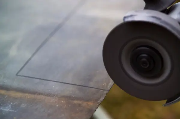 Make your own slate planter - cutting the slate