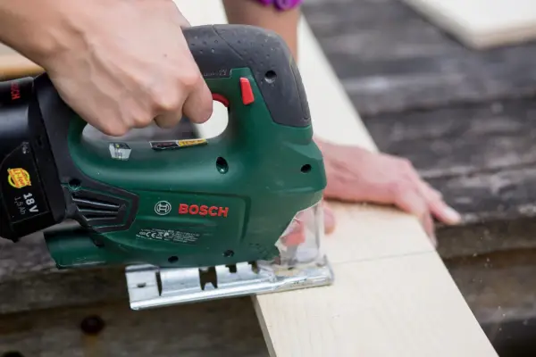 How to make a nest box for swifts - cutting the wood