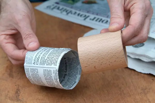 Sliding the pot off the mould