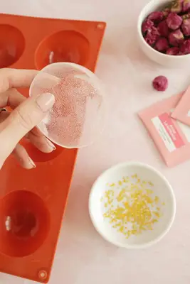 half circle mold with isomalt