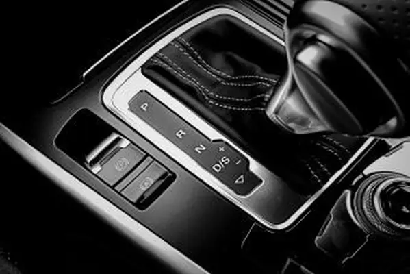 Come guidare un'auto automatica