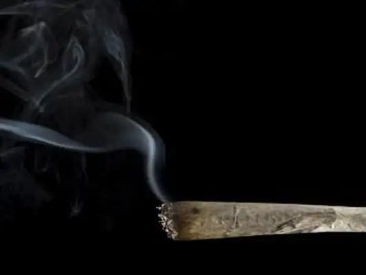 Ein angezündeter Joint
