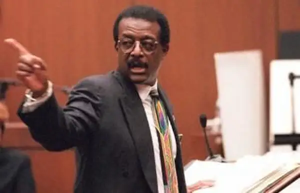변호사 Johnnie Cochran Jr.