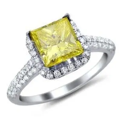 https://cf.ltkcdn.net/engagementrings/images/slide/172657-300x300-yellow-diamond-princess.webp