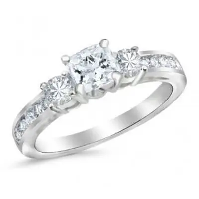 https://cf.ltkcdn.net/engagementrings/images/slide/179403-399x399-three-stone-princess.webp