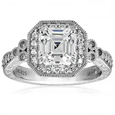 https://cf.ltkcdn.net/engagementrings/images/slide/206728-850x850-cubic-zirconia.webp