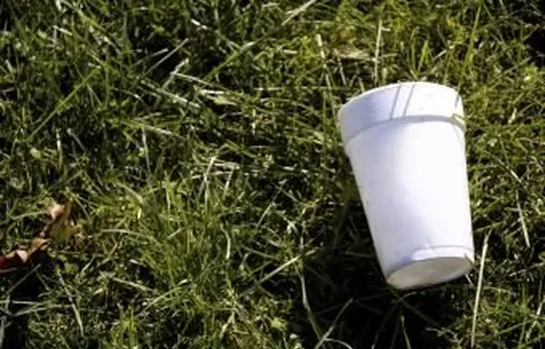 Como o isopor é ruim para o meio ambiente