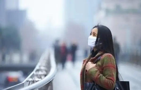 Mujer, llevando, máscara