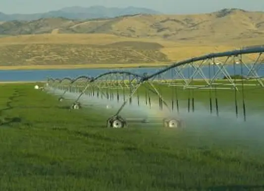 Cultures irriguées dans une ferme de l'Utah