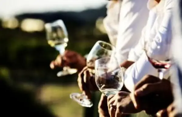 하나를 부어 라 : 슬픔에 잠긴 의식의 개요