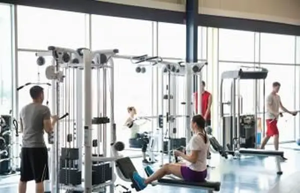 Máquinas comuns de ginástica e o que elas fazem