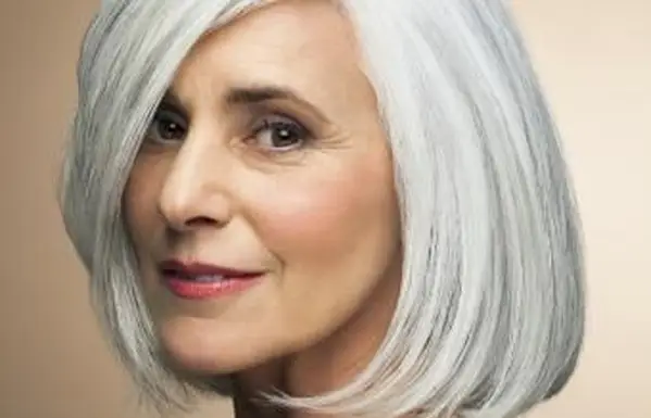 Maquillage des yeux pour les paupières affaissées