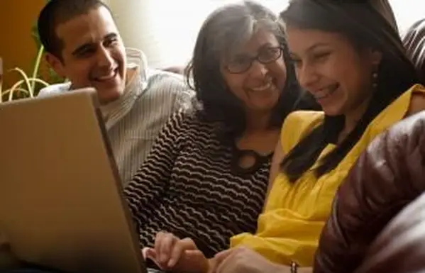 5 formas de jugar el juego en línea Family Feud