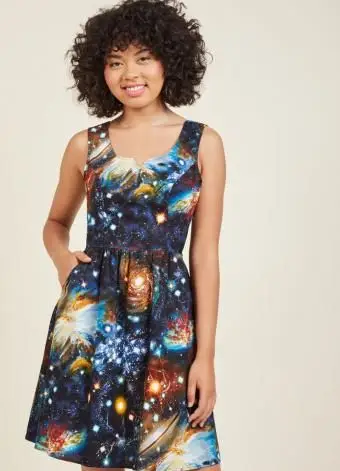 Sukienka Serca i Układu Słonecznego od Modcloth