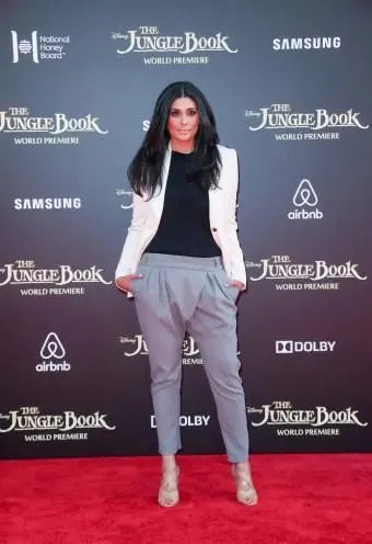 ジャングルブックロサンゼルスプレミアでのレイチェルロイ