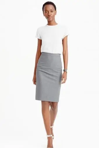 https://cf.ltkcdn.net/womens-fashion/images/slide/207038-555x850-Pencil-Skirt.webp