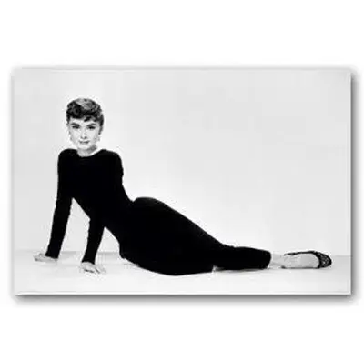 Audrey en robe Sabrina