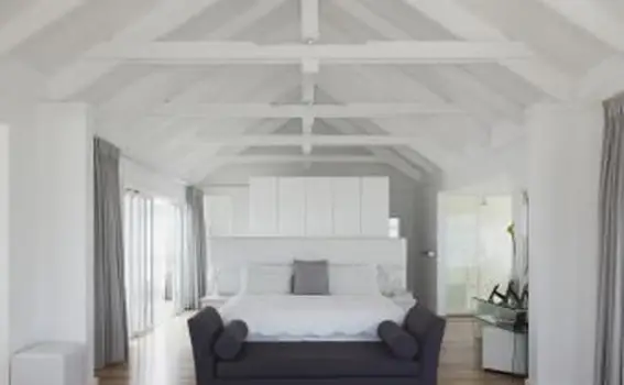 빔 아래에 침대를 두지 마십시오.