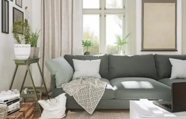 Wohnzimmer mit Sonnenlicht