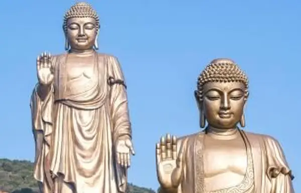Bedeutungen der Buddha-Statue: 12 symbolische Posen und Haltungen