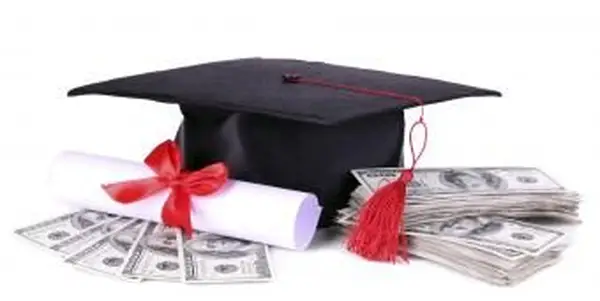 졸업 모자, 돈 및 스크롤