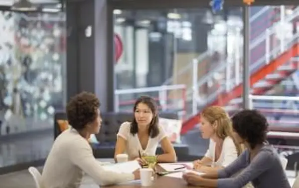 Neformálne stretnutie reklamnej agentúry