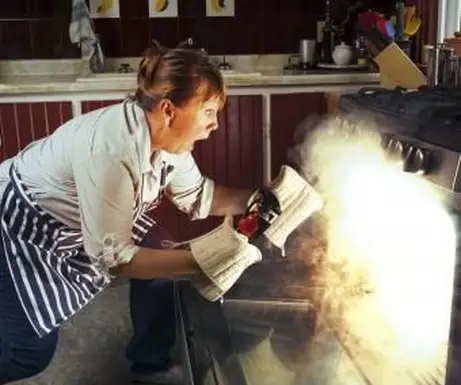 Wie man ein Feuer löscht