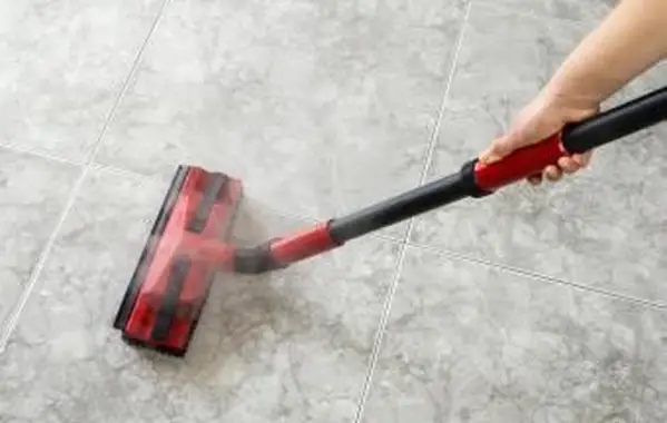 여자 청소 층 스팀 청소