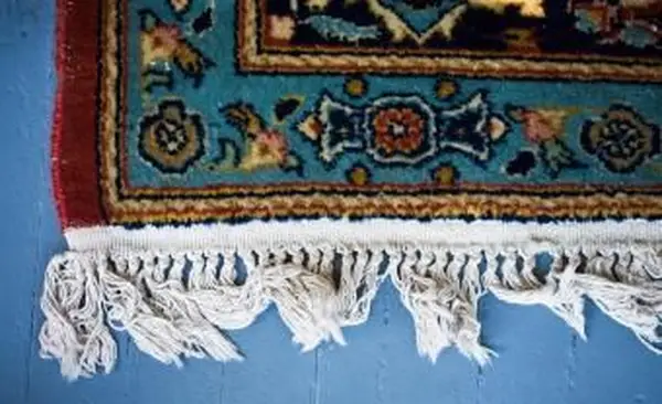 Cómo limpiar los flecos de las alfombras orientales