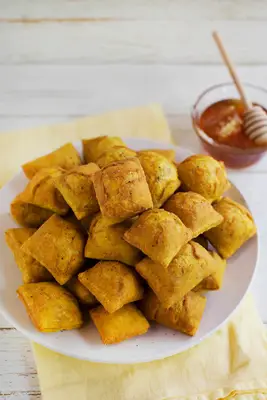 Golden Spiced Sopapillas 