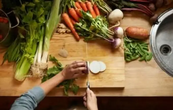 まな板の上の野菜