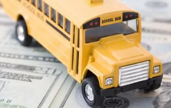 최고의 학교 기금 모금 회사 및 선택 방법