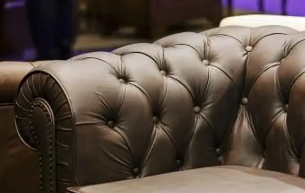 중고 Ethan Allen 가구 구매 및 판매를위한 팁