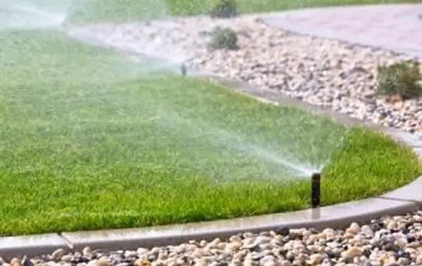 Podstawy projektowania systemów zraszaczy trawnikowych