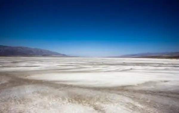 https://cf.ltkcdn.net/garden/images/slide/112066-849x565-Death-Valley-California.webp
