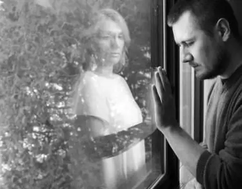 精神を召喚する方法：簡単なステップでの召喚