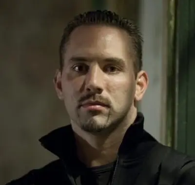 수사관 닉 그 로프가 유령 모험에 대해 이야기하는 시간